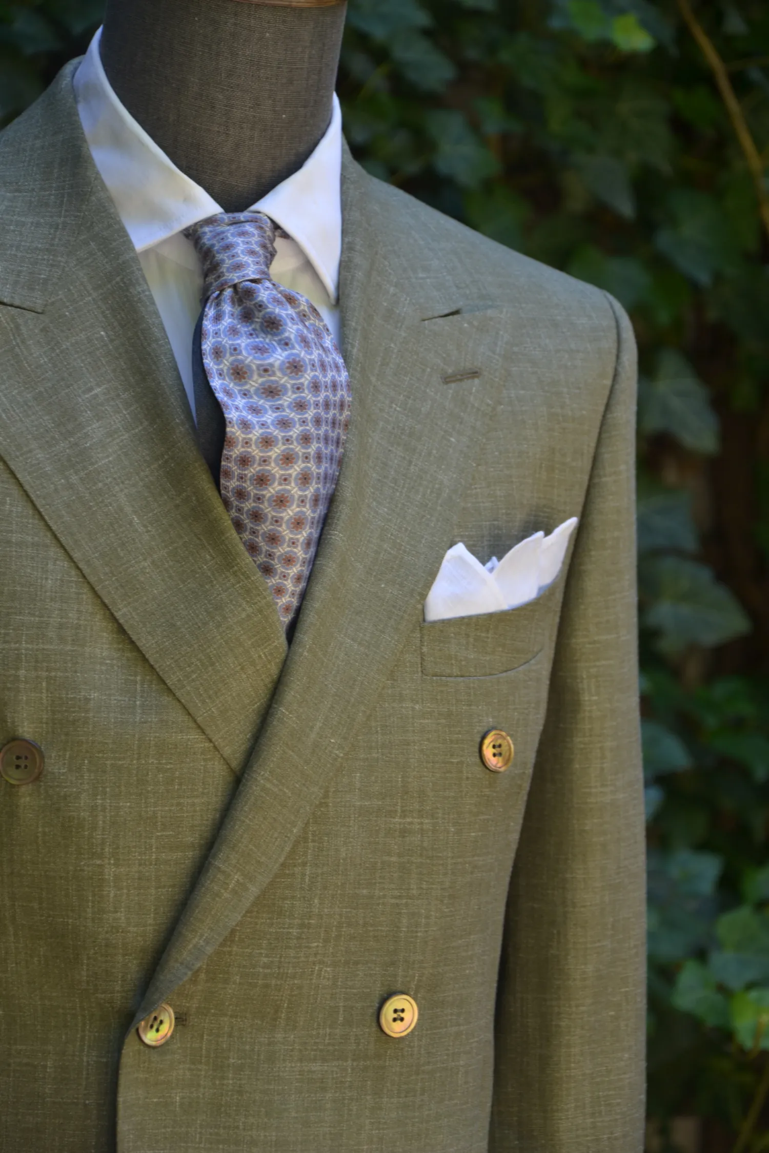 garnitur_dwurzedowy_masa_perlowa_welna_len_loro_piana