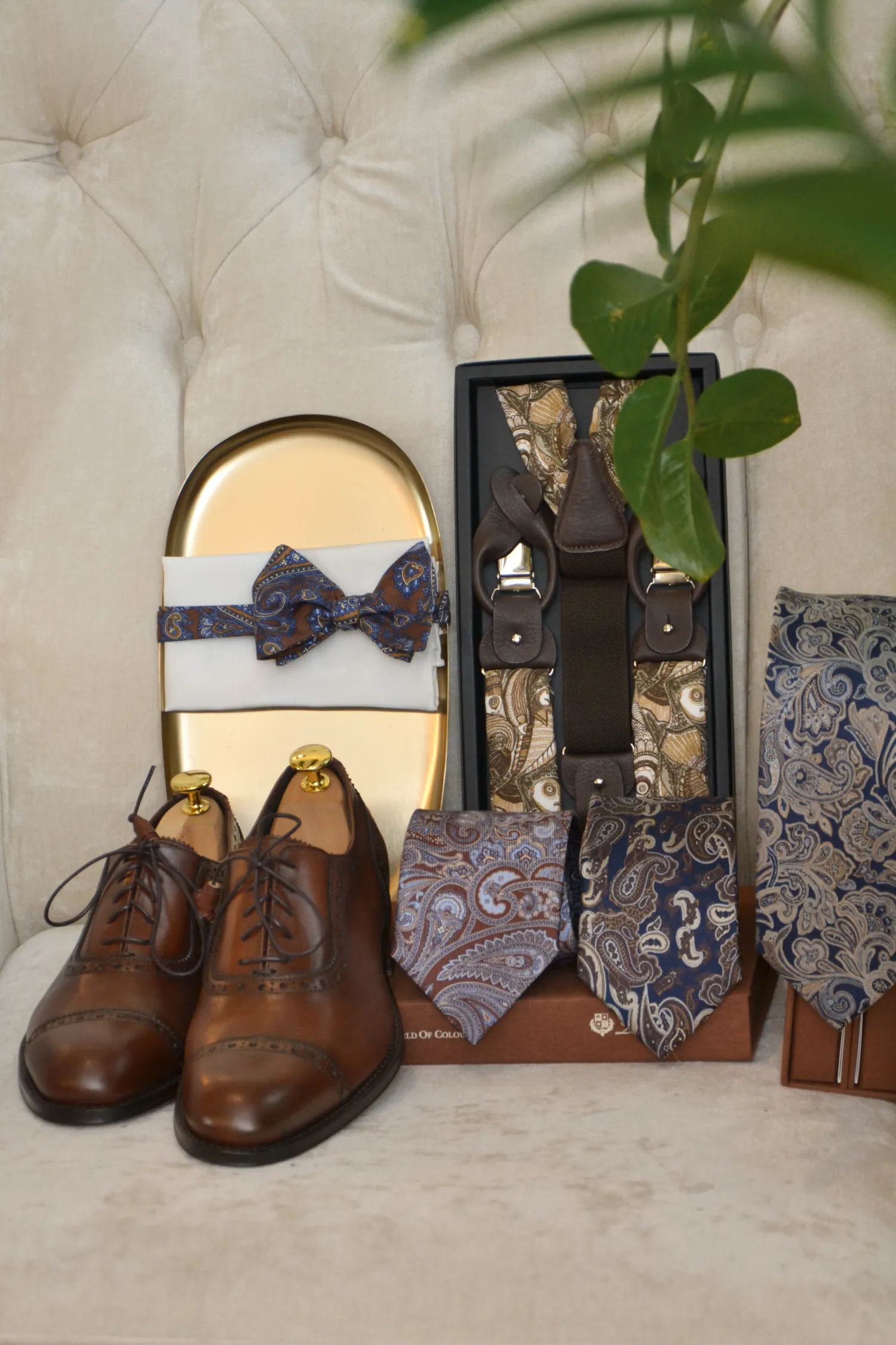 dodatki_slubne_w_stylu_rustykalnym_jedwabne_krawaty_i_poszetki