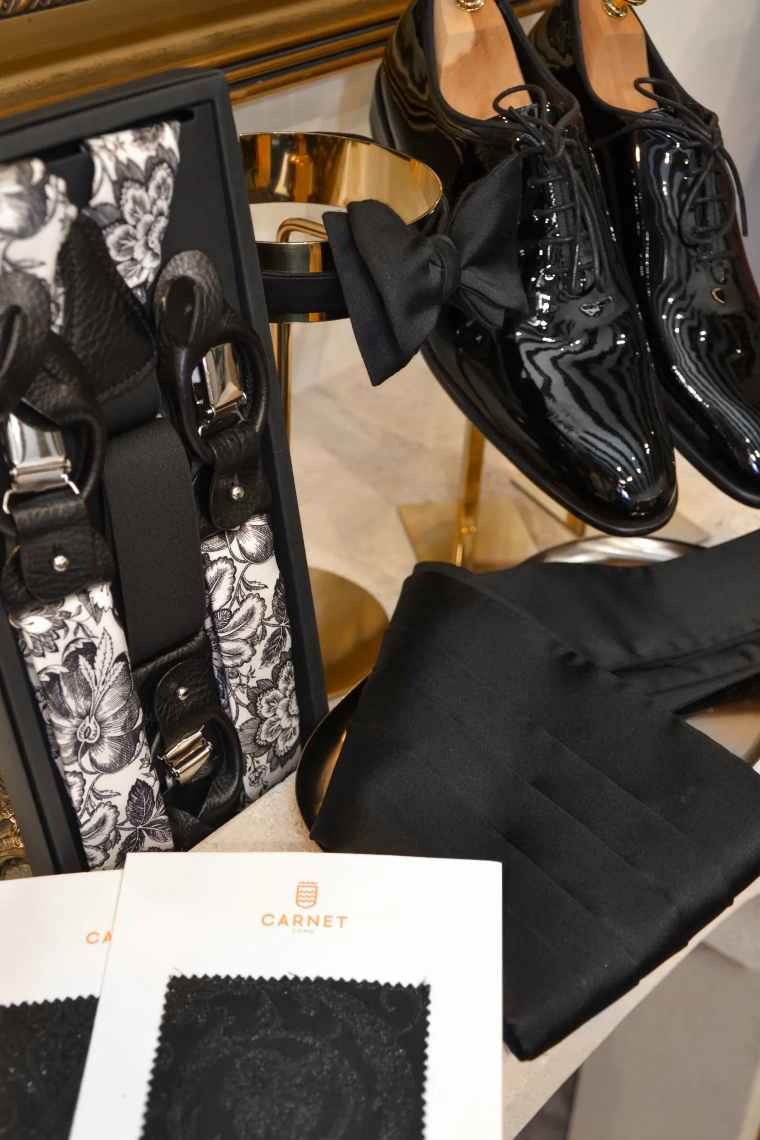 dodatki-slub-glamour-elegancka-mucha-buty