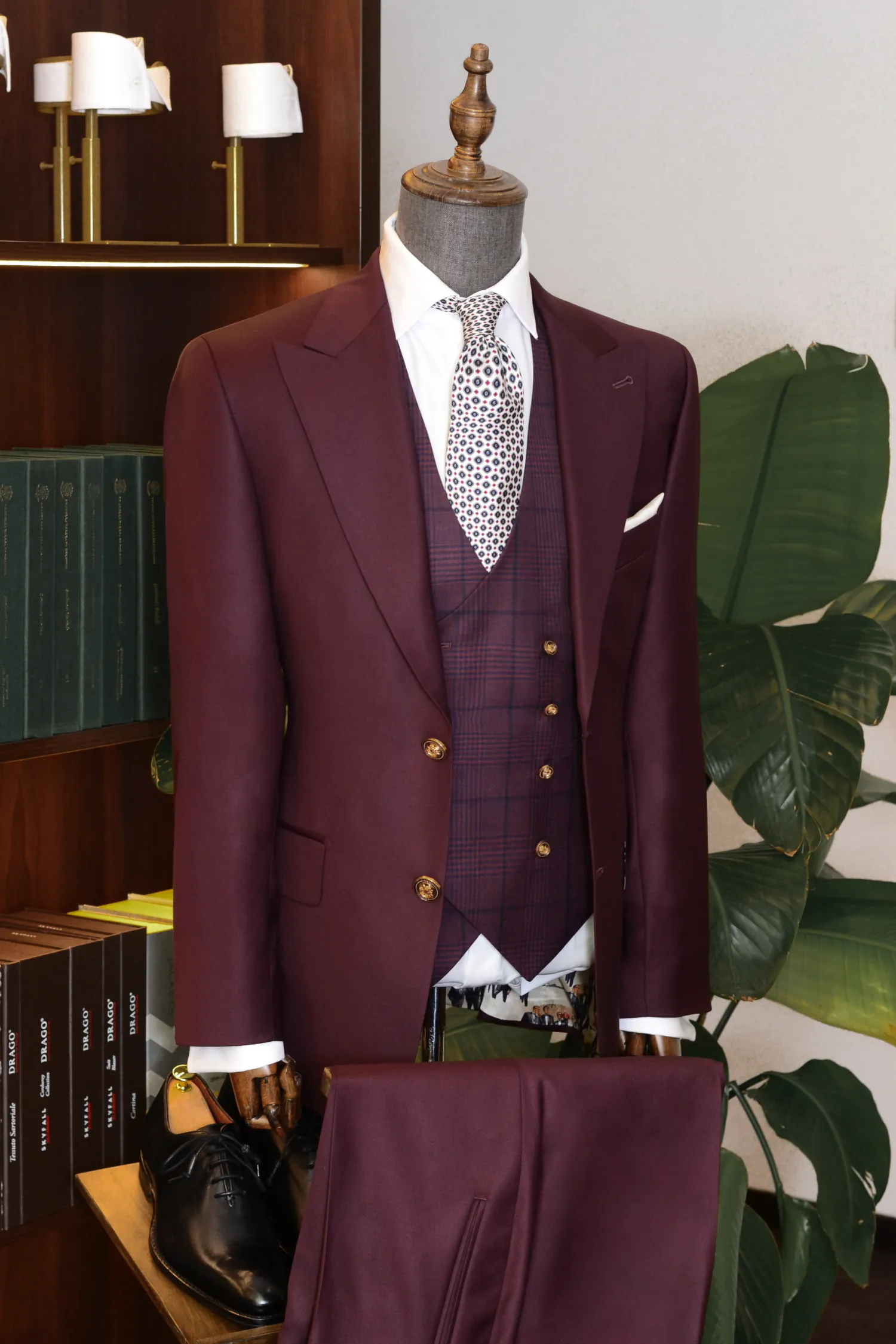 garnitur_śliwka_kamizelka_w_kratę_carnet_ariston