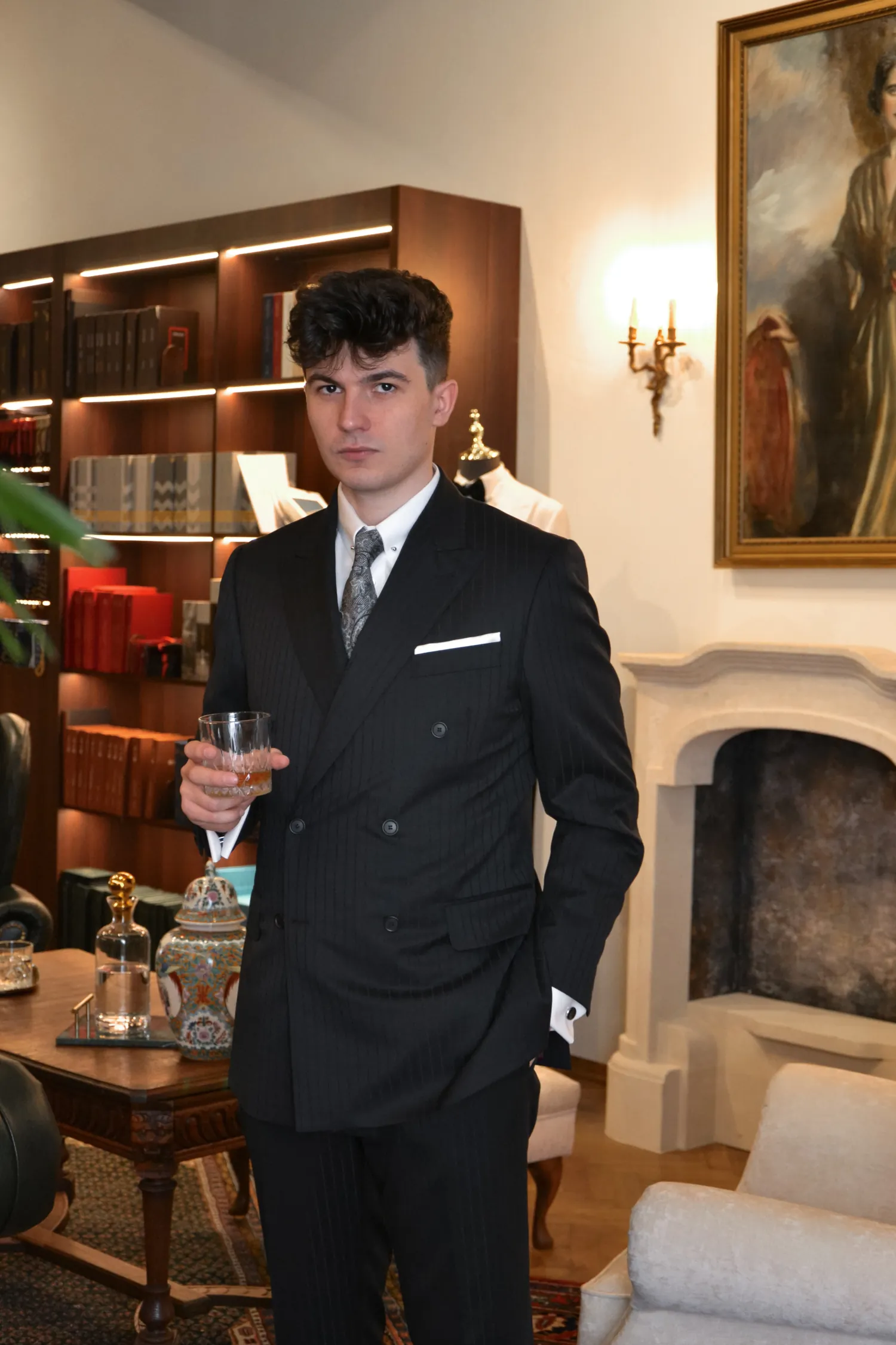 klasyczny_pan_młody_w_garniturze_na_miarę