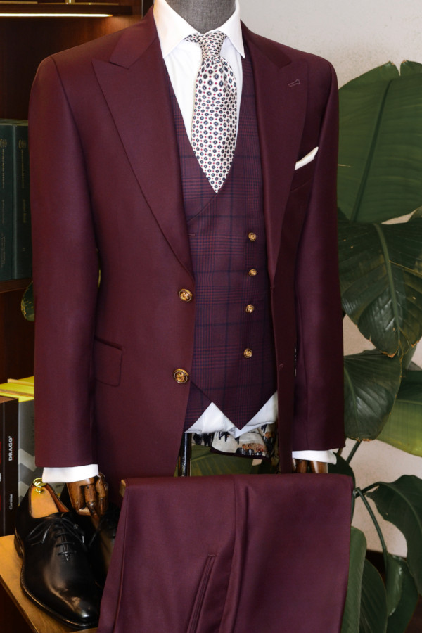 Ekskluzywny garnitur ślubny szyty na miarę w atelier André Grand w Warszawie