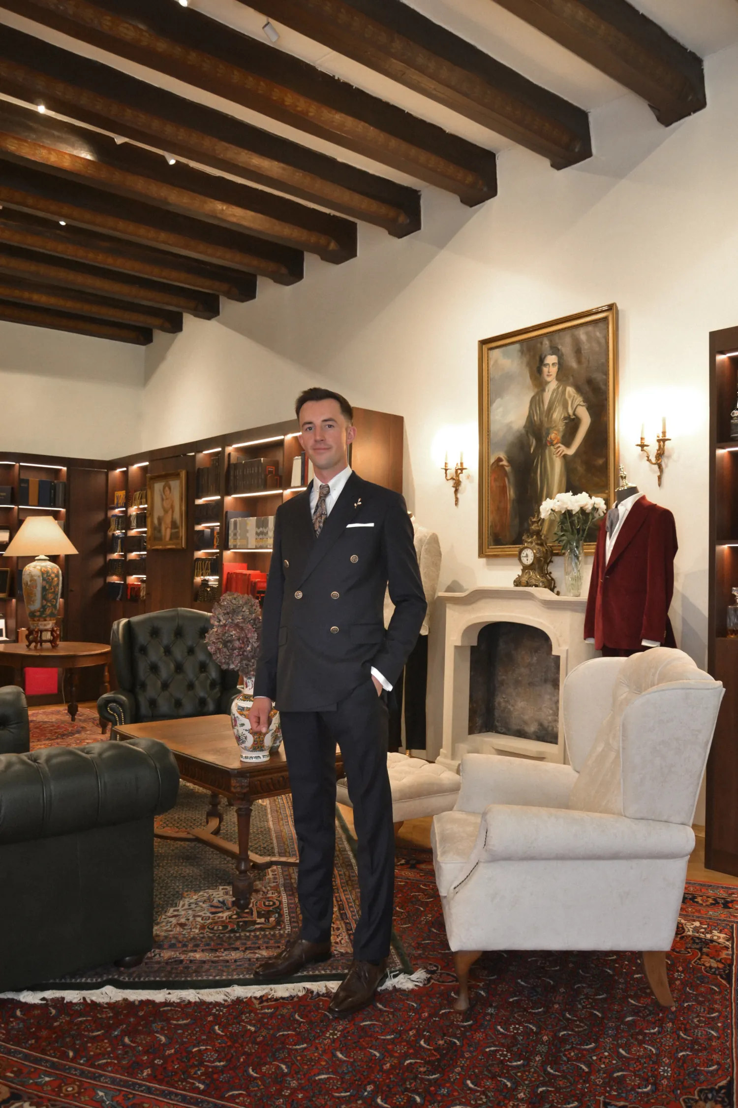 Dwurzędowy garnitur ślubny – klasyka z nowoczesną linią szycia