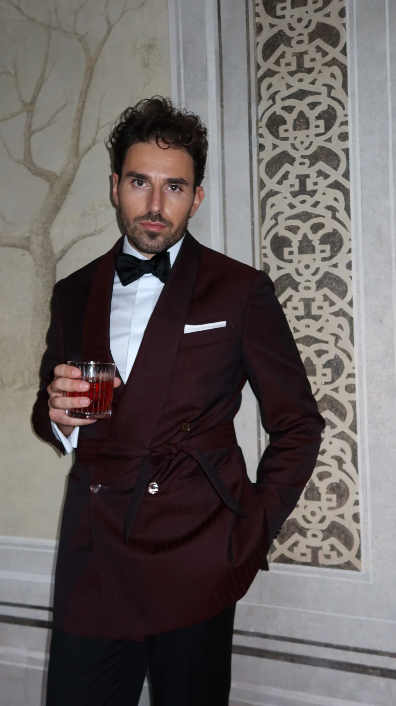 garnitur_bordowy_smoking_kimono_Frattelli_Tallia_di_Delfino_André_Grand