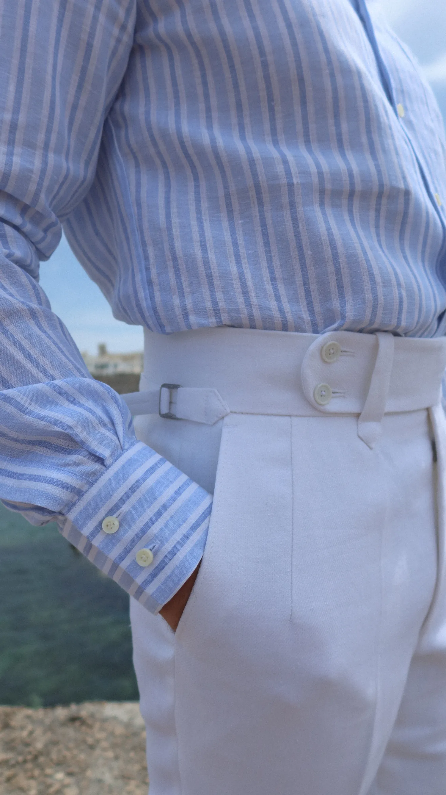  koszula_lniana_z_monogramem_codzienny_zestaw_André_Grand