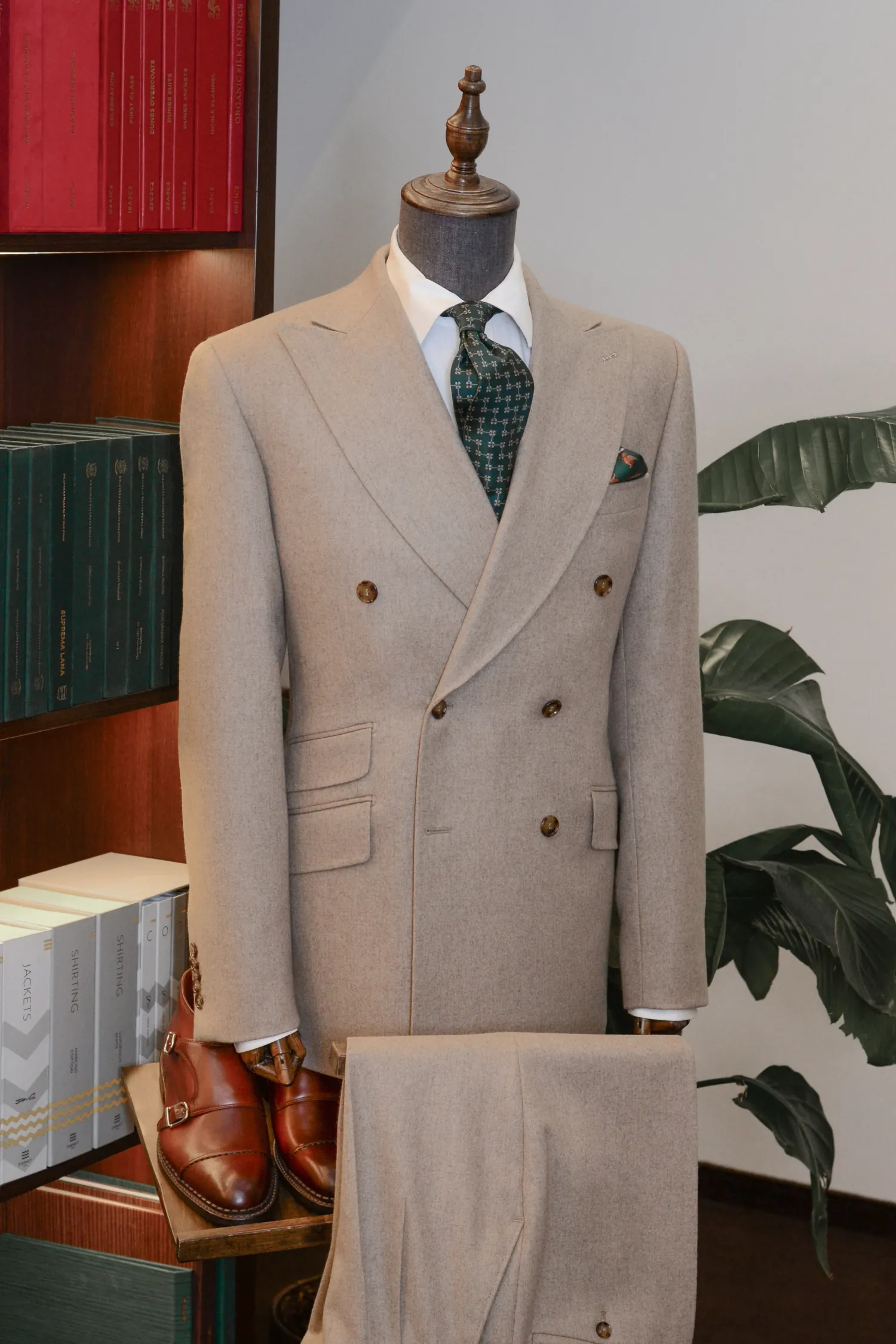 zestaw_koordynowany_Ariston_wełna_len_jedwab_bawełniane_spodnie_André_Grand_Kraków_Warszawa_Katowice