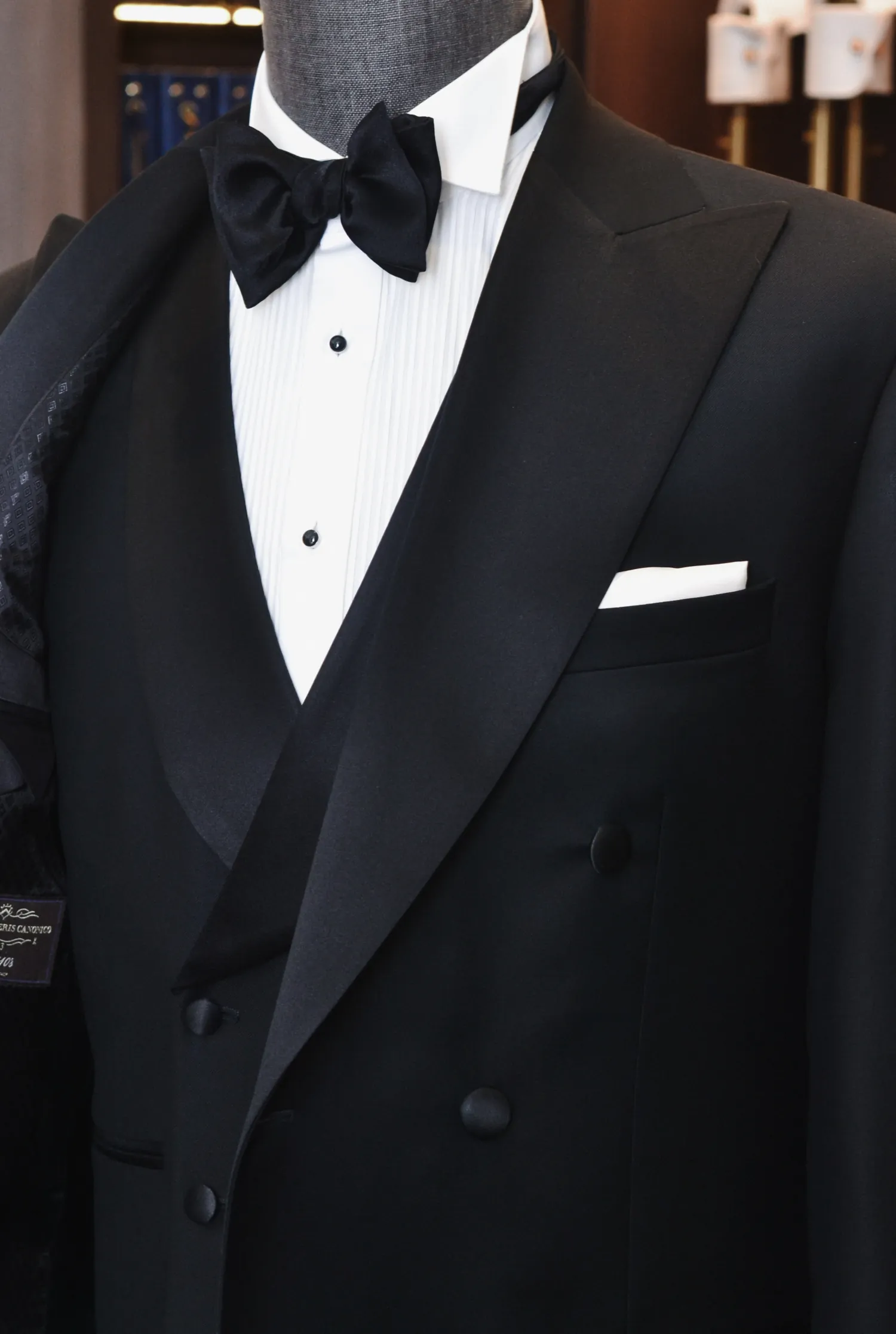 smoking_dwurzędowy_czarny_Zegna_jedwabne_detale_André_Grand_Kraków_Warszawa_Katowice